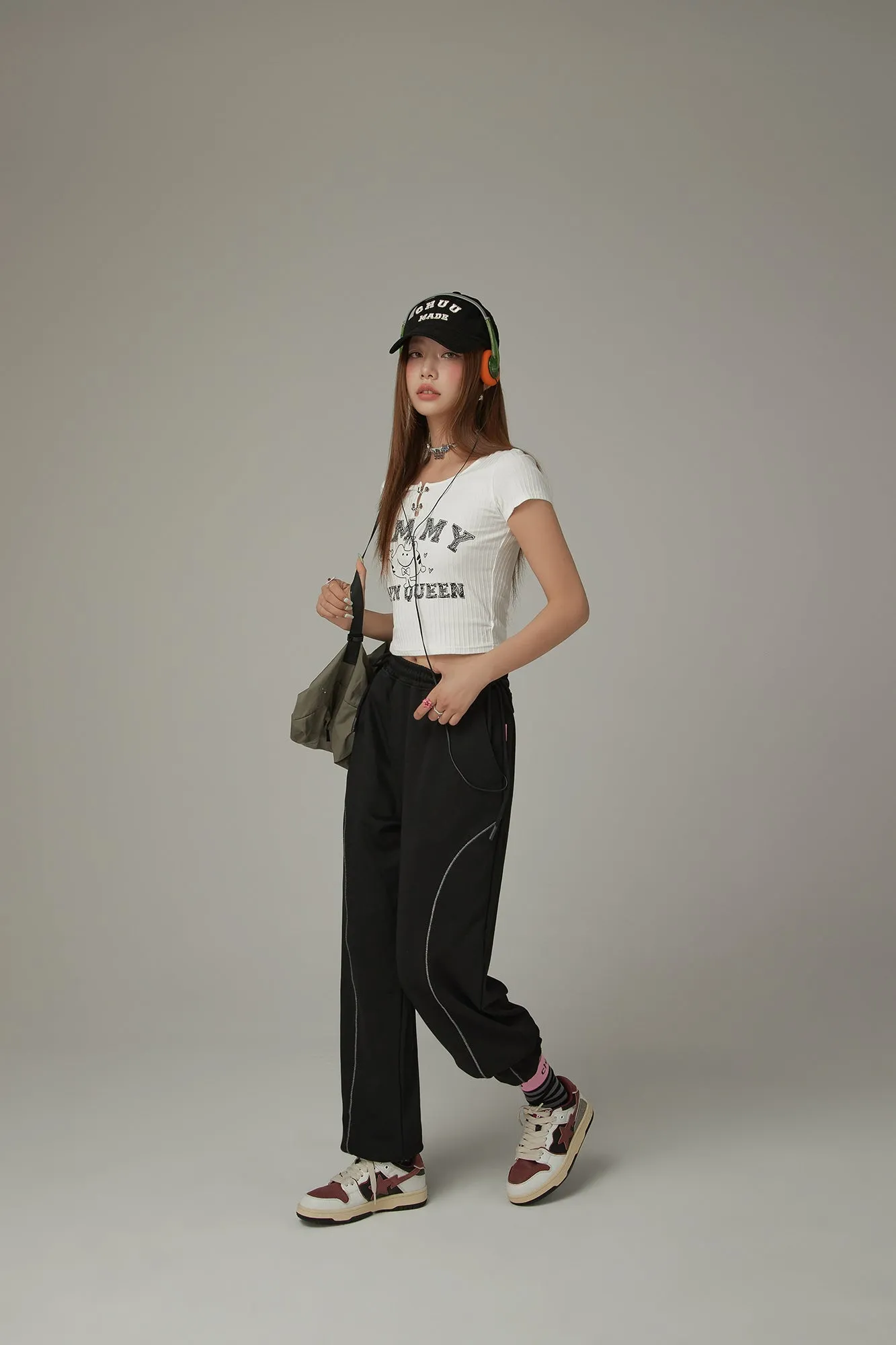 Character Lettering Crop T-Shirt