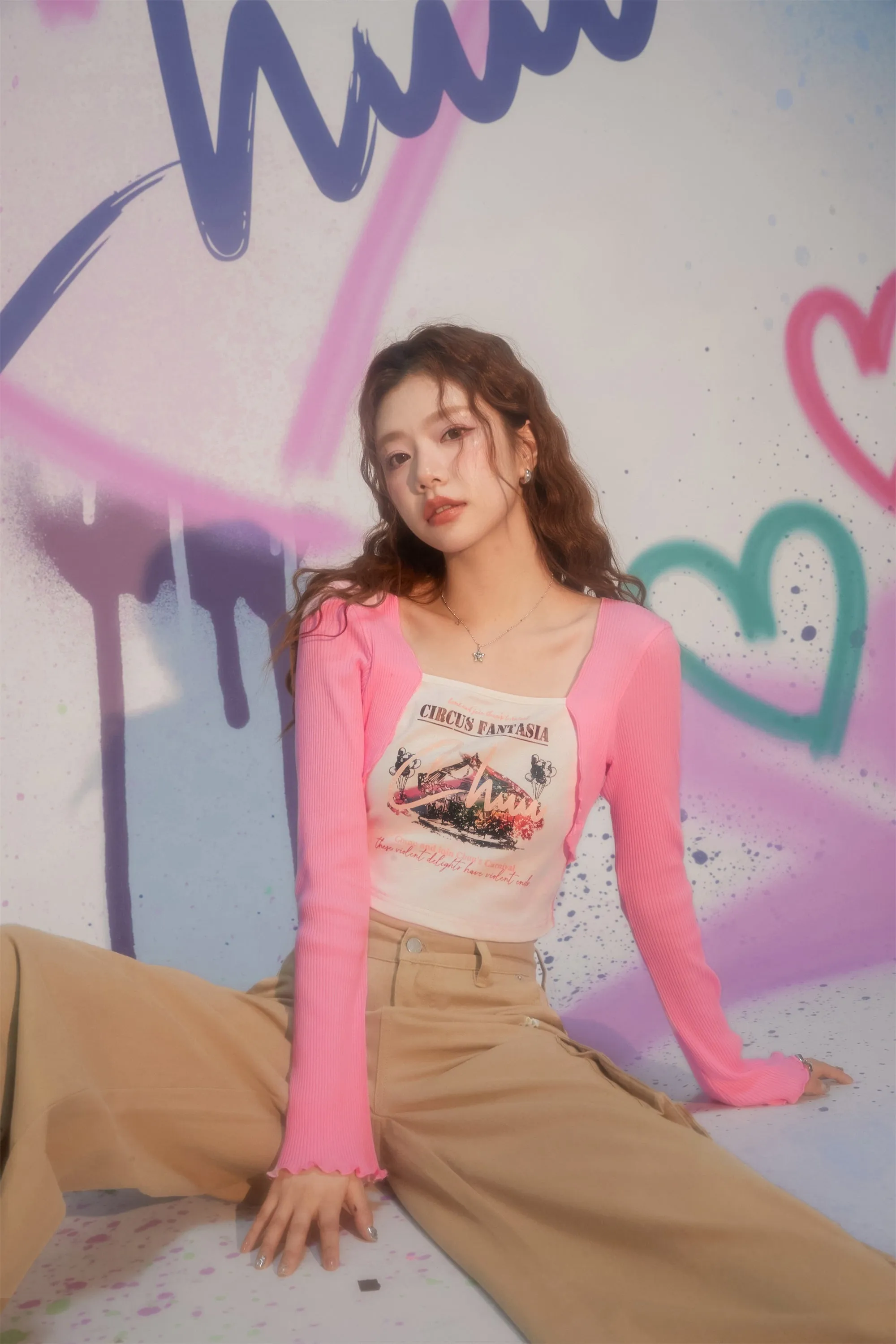 Chuu Circus Color Cropped T-Shirt