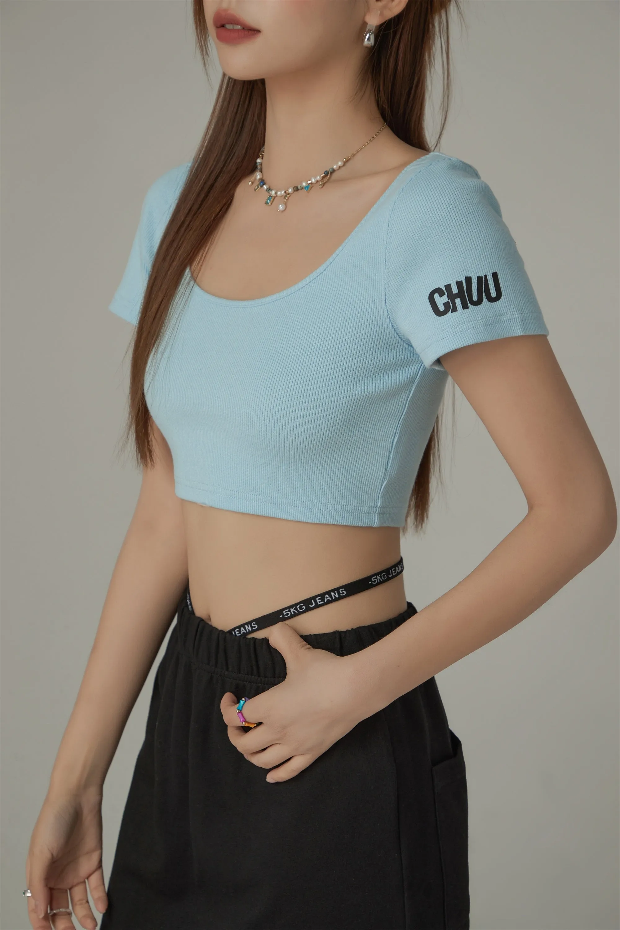 Chuu Sleeve Lettering Big U Neck Crop T-Shirt