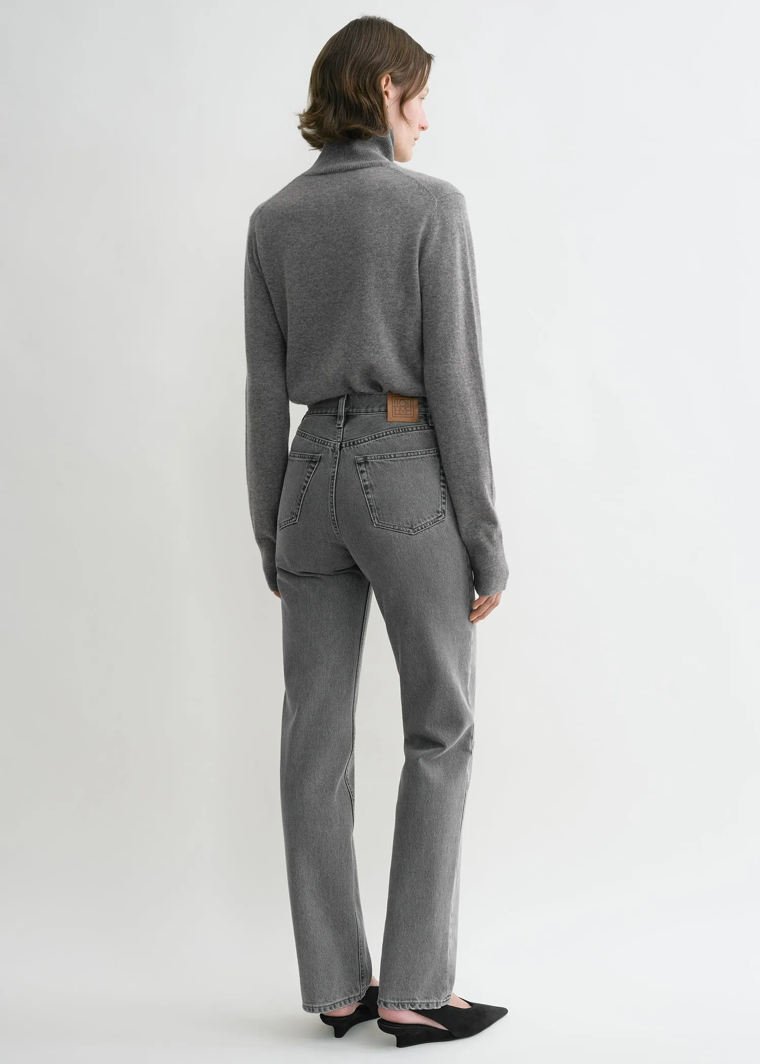 Classic cut denim full length mid grey