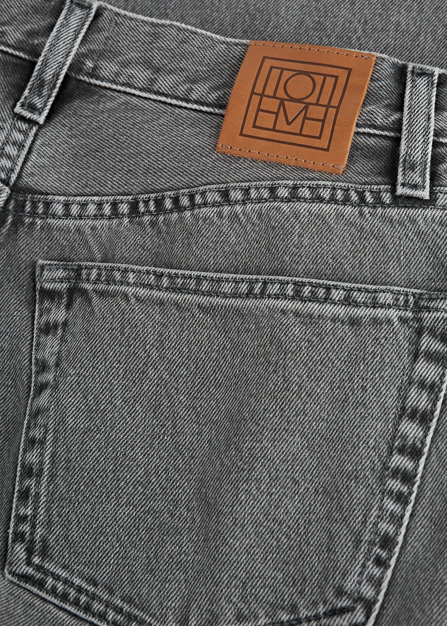 Classic cut denim full length mid grey