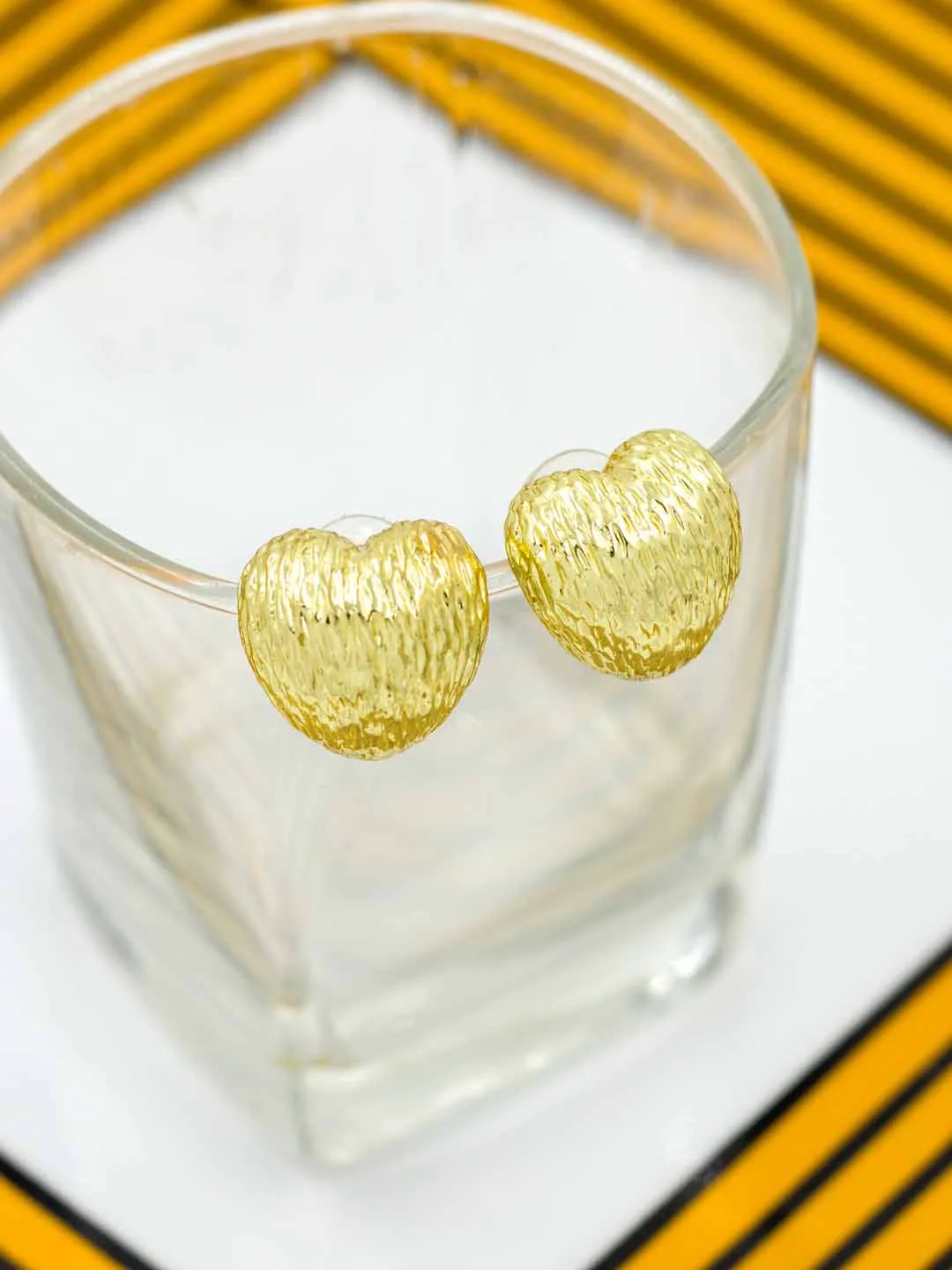 Gold Dan Heart Stud