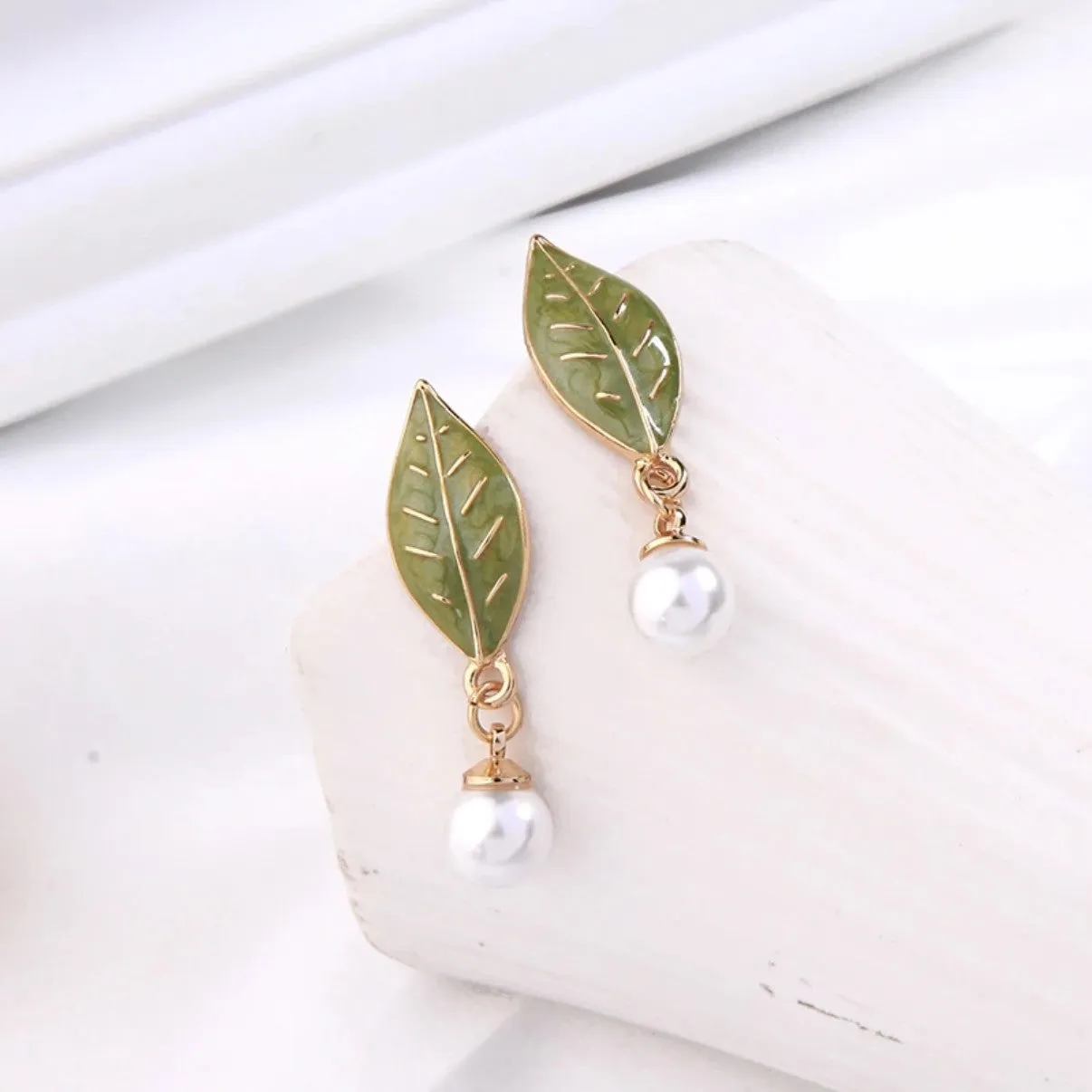 Green Enamel Leaf Pearl Drop Earring