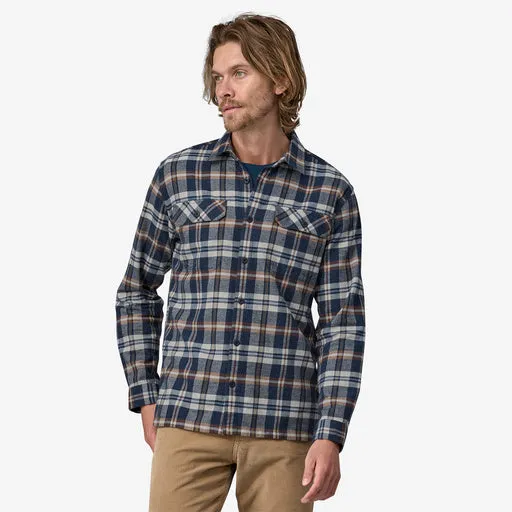 Men's Patagonia | Fjord Flannel Shirt | Fields: New Navy